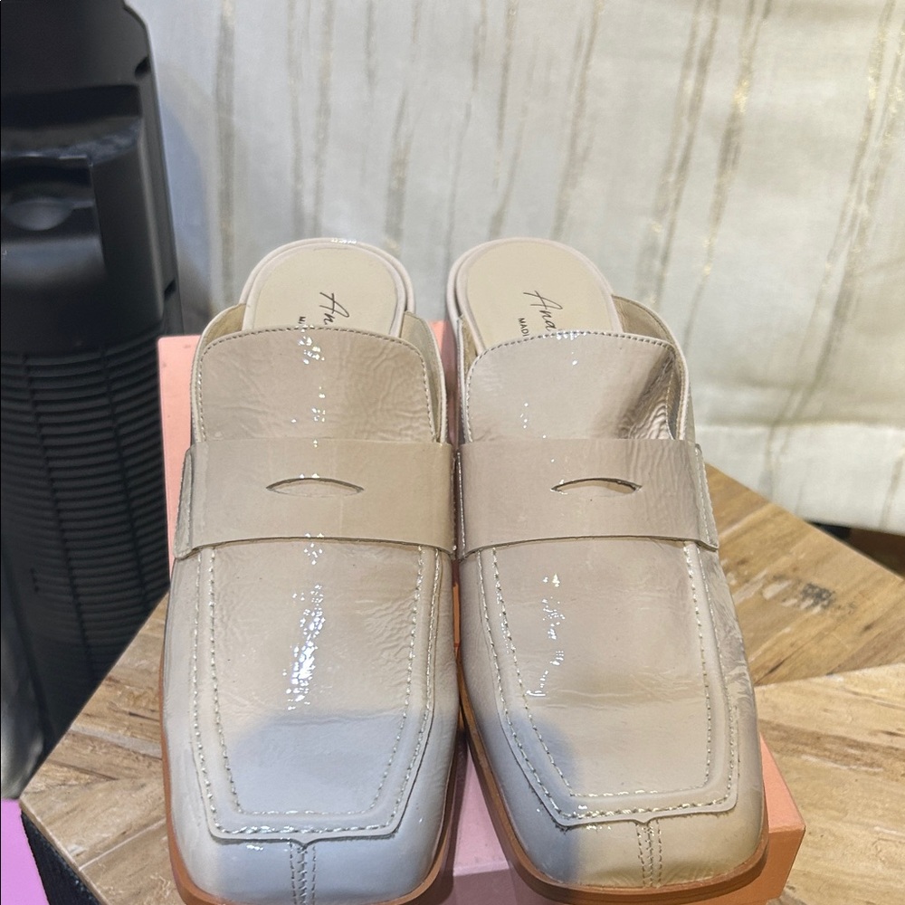Ana Palma Beige Patent Leather Loafers